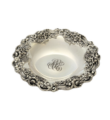 ANTIQUE BLACK, STARR & FROST. 925 STERLING SILVER HANDMADE FLORAL LACE DISH