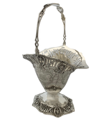 ANTIQUE AMERICAN 925 STERLING SILVER HANDMADE FLORAL CHASED BASKET CENTERPIECE