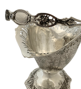 ANTIQUE AMERICAN 925 STERLING SILVER HANDMADE FLORAL CHASED BASKET CENTERPIECE