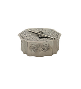 ITALIAN 925 STERLING SILVER HANDMADE FLORAL CHASED ORNATE SWIRL SNUFF SPICE BOX