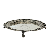 ANTIQUE S. KIRK & SON 925 STERLING SILVER HANDMADE REPOUSSE FLORAL 3 LEG SALVER