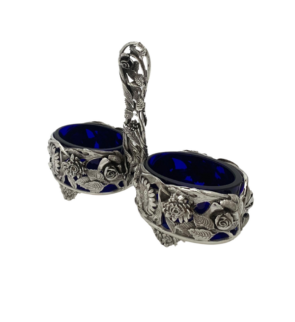 FINE ITALY 925 STERLING SILVER HANDMADE HEAVY FLORAL REPOUSSE DOUBLE SALT HOLDER