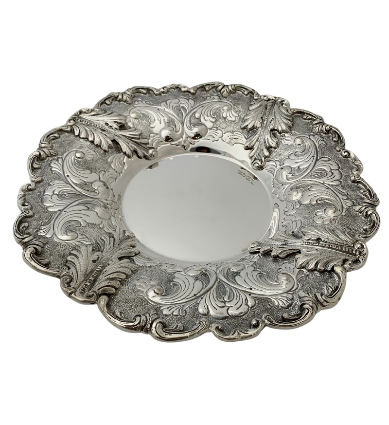 FINE ITALIAN 925 STERLING SILVER HANDMADE CHASED FLORAL LEAF APPLIQUE CUP & TRAY