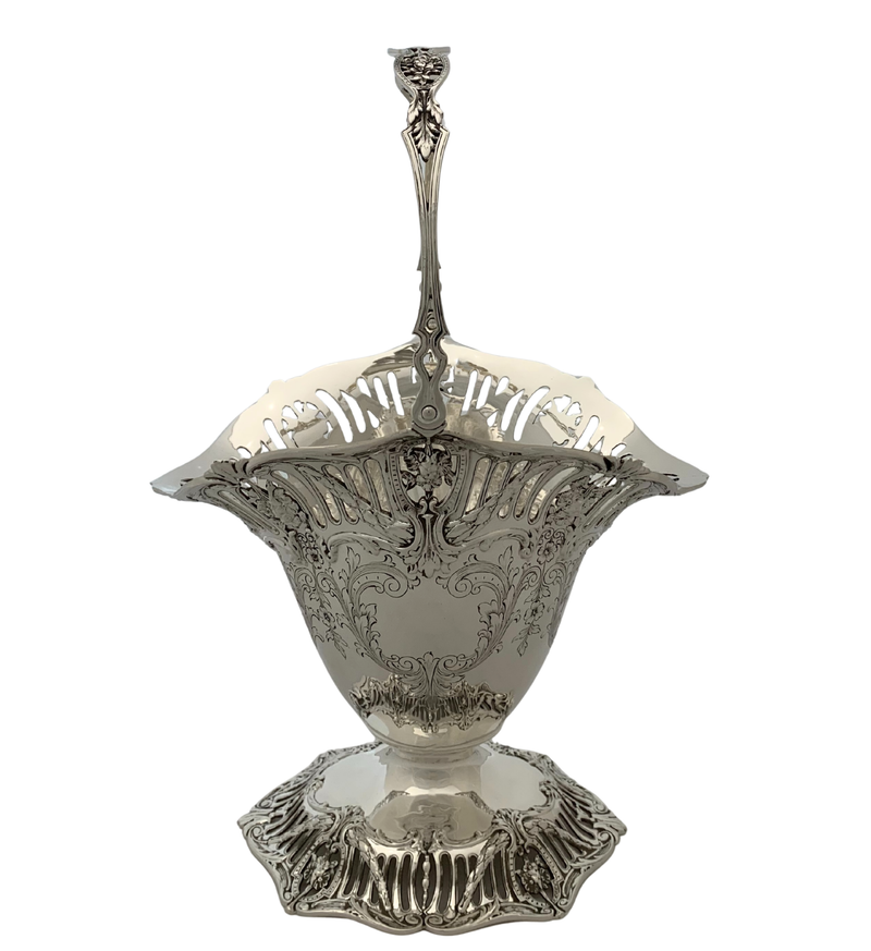 ANTIQUE AMERICAN 925 STERLING SILVER HANDMADE FLORAL CHASED BASKET CENTERPIECE