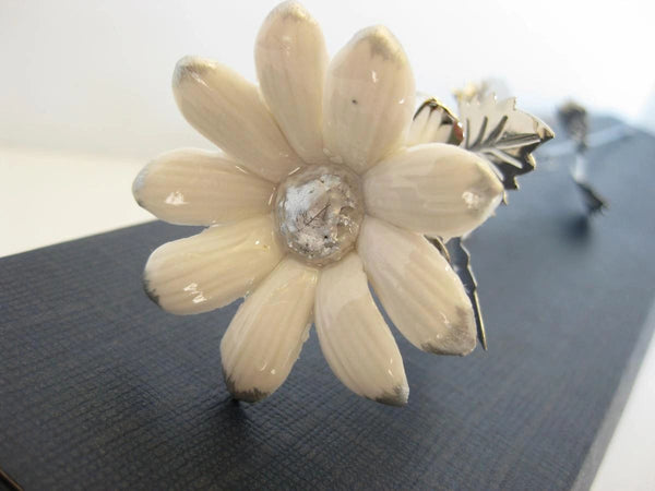 ITALIAN SILVER PLATED & PORCELAIN WHITE SILVER TIP LONG STEM DAISY