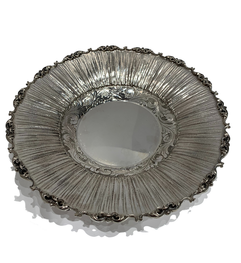 FINE ITALIAN 925 STERLING SILVER HANDMADE FLUTED LEAF CHASED ELIYAHU CUP & TRAY