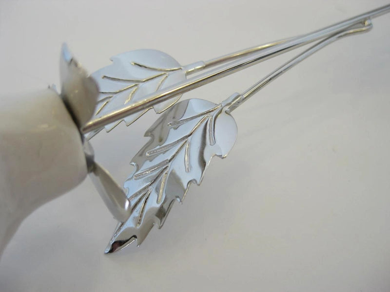 ITALIAN SILVER PLATED & PORCELAIN WHITE SILVER TIP LONG STEM DAISY